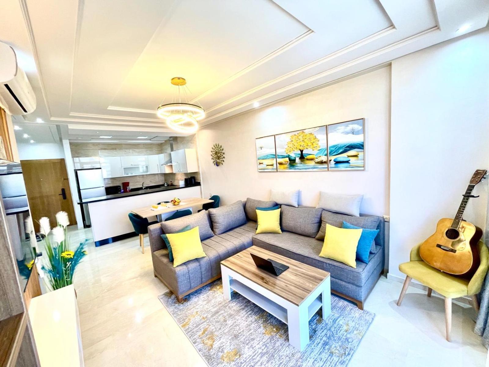 Modern Elegance With Sea Views In Central Tangier - Steps To Beach, Train And Attractions! Exterior photo