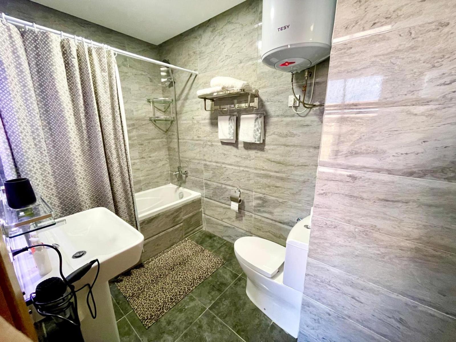 Modern Elegance With Sea Views In Central Tangier - Steps To Beach, Train And Attractions! Exterior photo